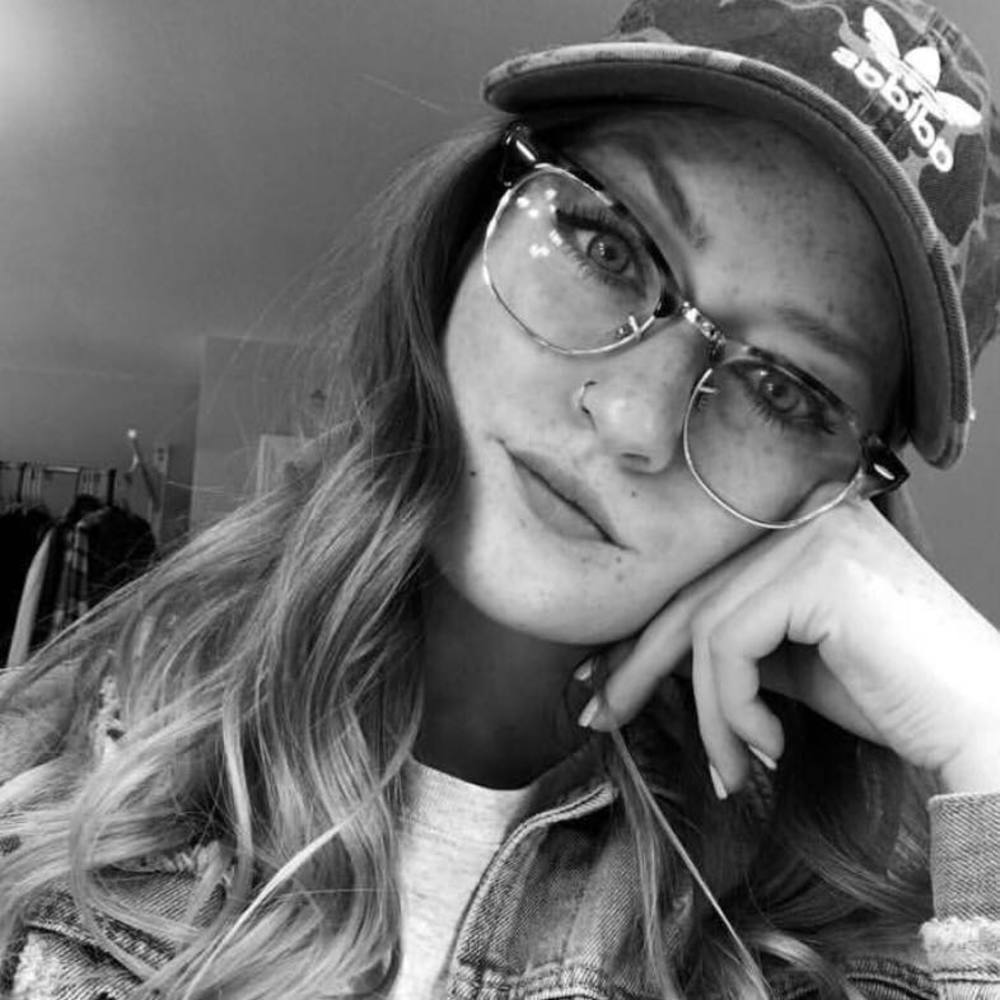 Meet your Posher, Kaitlyn